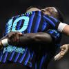 Lautaro, Mancini e l'eurogol di Calhanoglu: 2-1 Inter sulla Roma all'intervallo