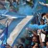 Napoli campione d'Italia, la festa scatta anche a Milano in piazza Duomo: le immagini...