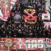 Monza, striscioni dei tifosi contro il mercato del club: "Siamo su scherzi a parte?"