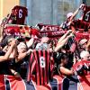 Funerali Baresi, l'uscita del feretro dalla basilica accompagnato dai suoi compagni...