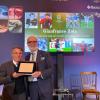 Gianfranco Zola riceve la targa di "Ambasciatore dello sport italiano nel mondo"