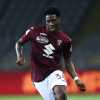 Ola Aina rinnova con il Nott. Forest: "Sono al settimo cielo, non vedo l'ora di continuare"