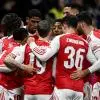Londra è rossa: oltre 500mila tifosi dietro il bus dell'Arsenal campione d'Inghilterra...