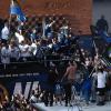 Dumfries incontenibile, il pullman dell'Inter si avvicina al Duomo: le immagini della...