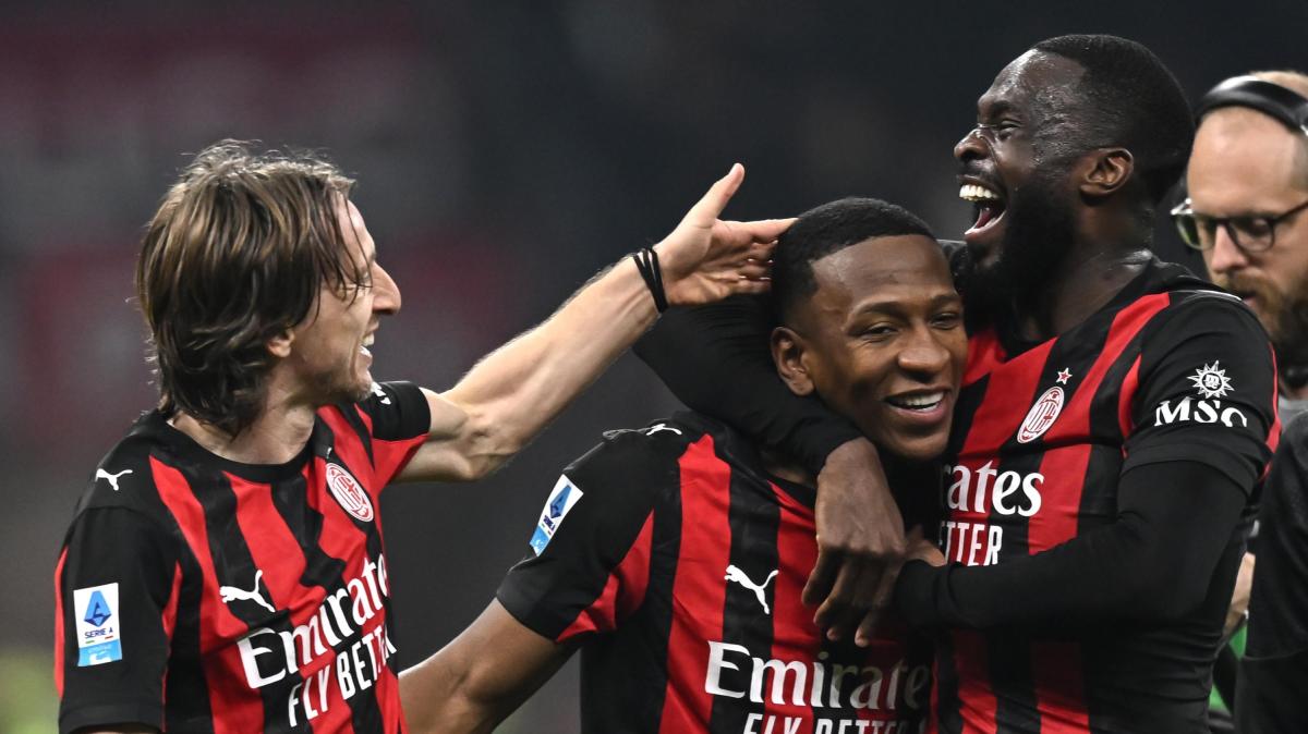 Il Milan accorcia sull'Inter, il Como sogna. Colpo Lecce: la classifica aggiornata di Serie A