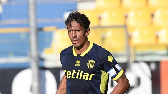 Locatelli la apre, Bruno Alves la riacciuffa: all'intervallo è 1-1 tra Parma e Sassuolo