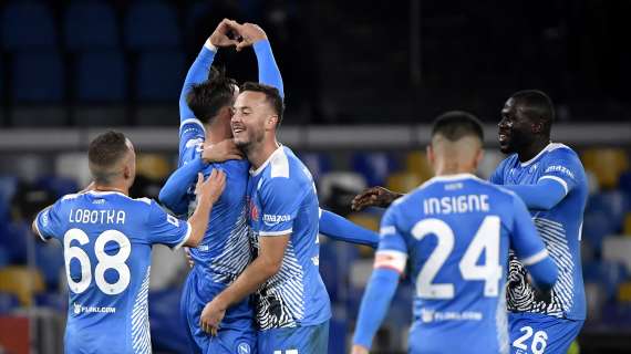 Corriere dello Sport: "Il Napoli sogna da solo. E' uno spettacolo da Scudetto"