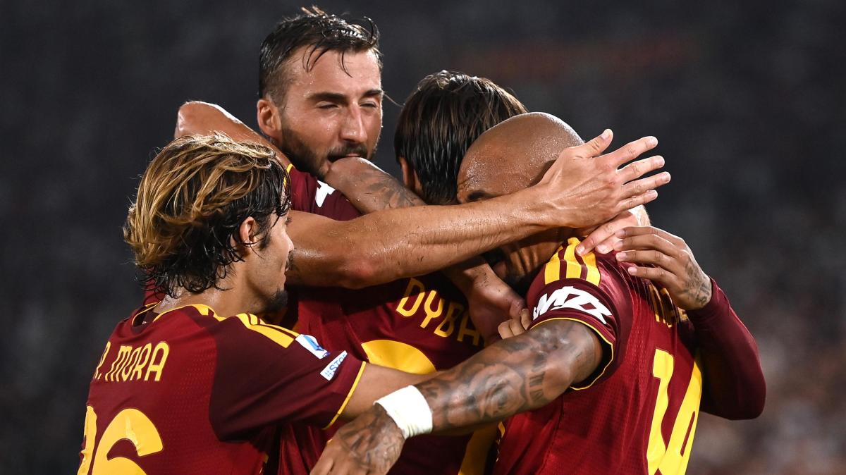 Roma, travolto anche il Lecce. Corsa contro il tempo per il trequartista