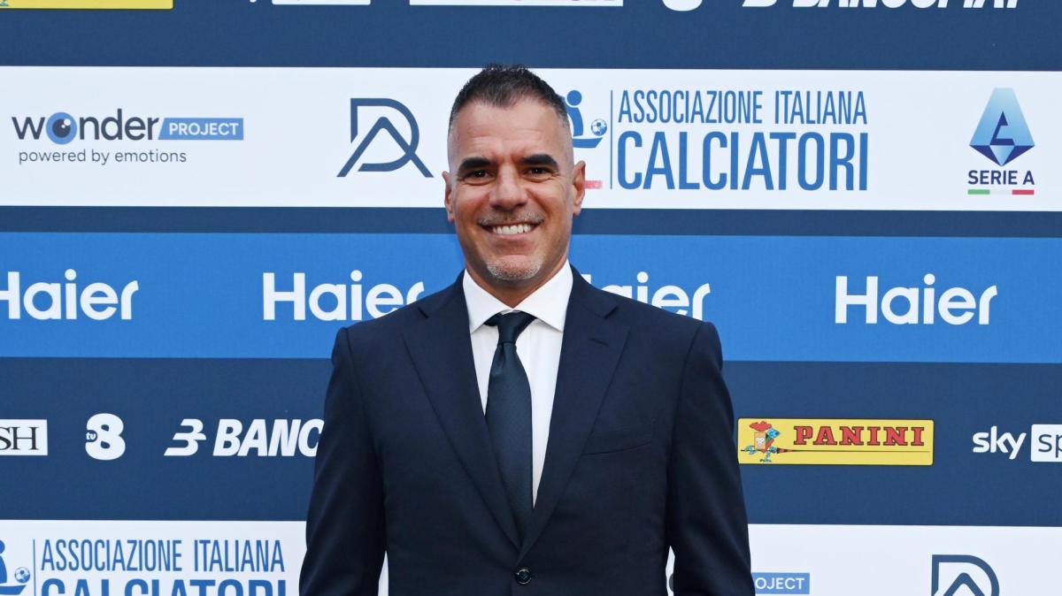 Simone Perrotta, presentato come responsabile delle giovanili della FIGC. Ma in realtà non lo è