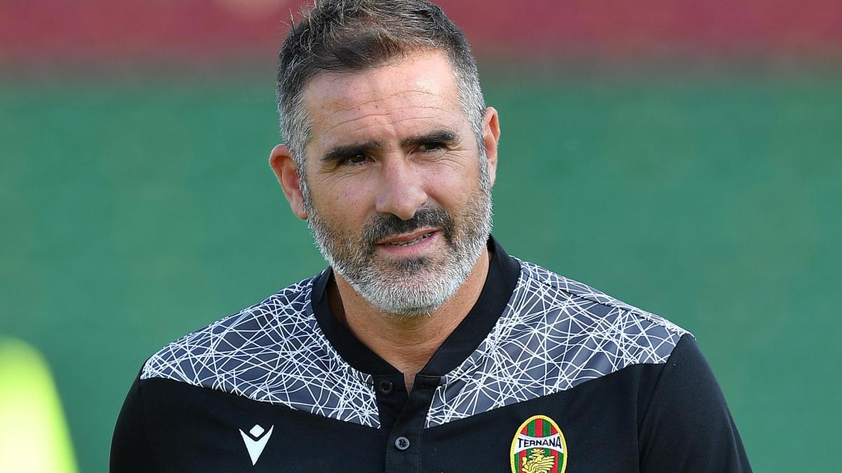 Cristiano Lucarelli dopo la vittoria della Pistoiese: "Siamo diventati una valanga"