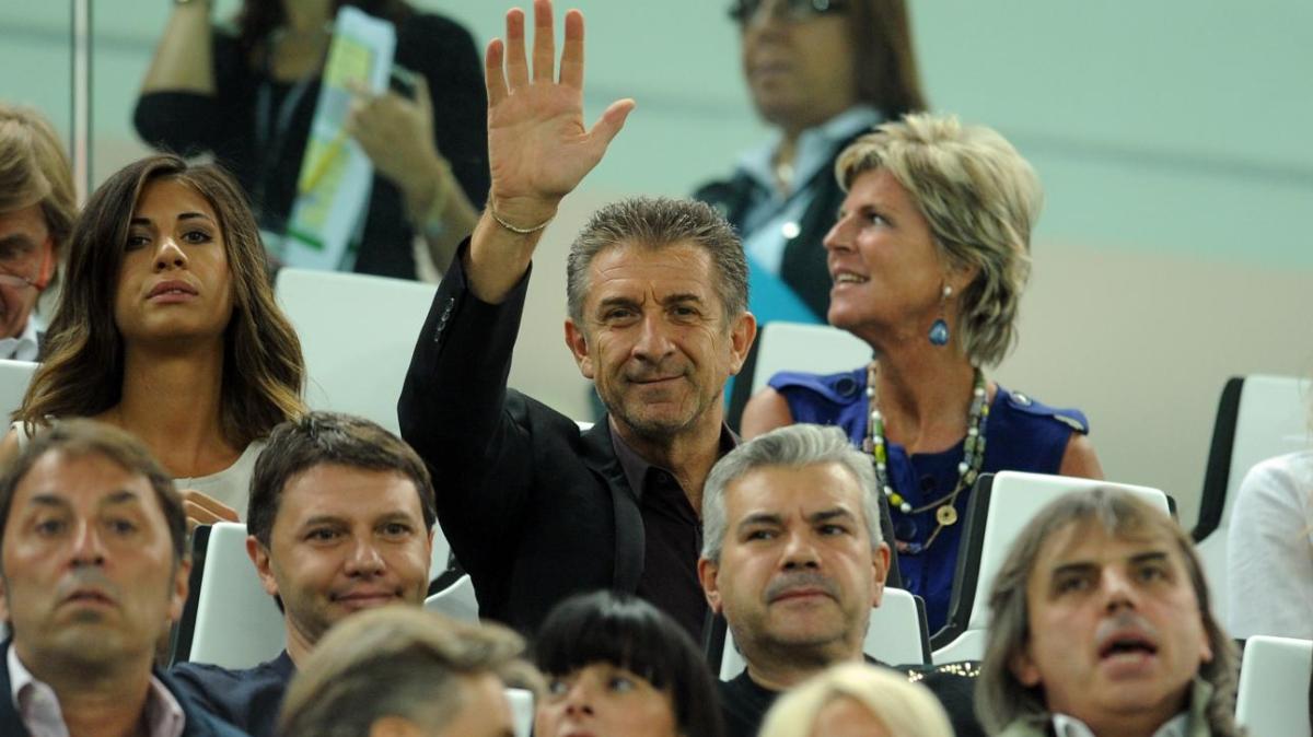 Ezio Greggio contro la "francesità" della Juve: "Ci hanno rifilato dei bidoni...."