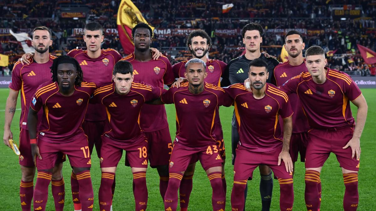 Giallorossi pronti al ritorno in campo. Il Romanista in apertura: "Oggi inizia la vendita per Cremona"