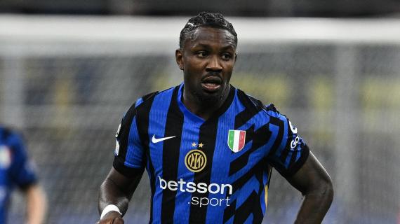 Inter, Topalovic posta una foto con Thuram. Il francese la condivide e lo esalta: "Crack"