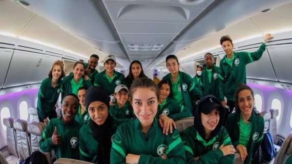 Arabia Saudita, primo storico match per la Nazionale femminile di calcio. Pelè: "Tifo per voi"