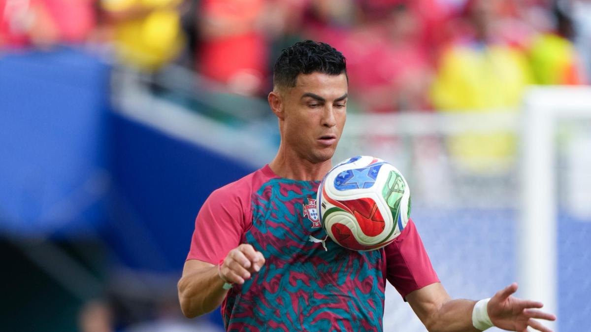 Prima le lacrime, poi Cristiano Ronaldo torna CR7: "Euro 2016 vale come un Mondiale"