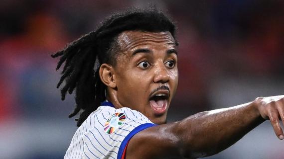 Inter, il Barcellona perde Koundé per il ritorno. Lieve speranza per Lewandowski