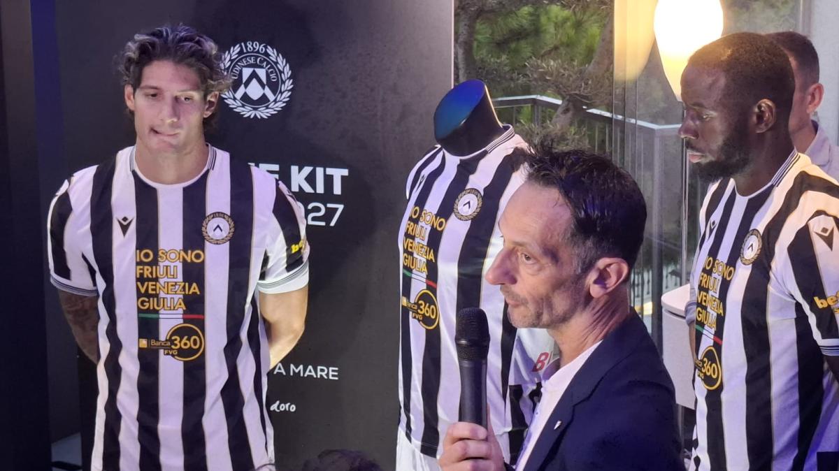 L'Udinese presenta le maglie, Inler: "Speriamo di fare ancora meglio rispetto all'anno scorso"