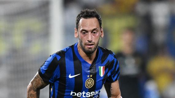 Inter, il raddoppio è di rigore: Gaspar stende Thuram, Calhanoglu freddo. 2-0 a San Siro