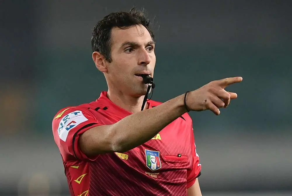 Serie A, le designazioni arbitrali del 10° turno: Chiffi per Empoli-Inter, Sacchi a Torino