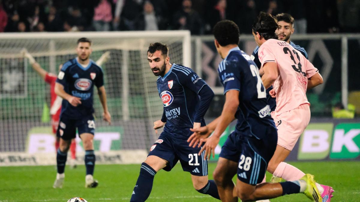Mantova, nuovo tentativo della Cremonese per Trimboli: la situazione