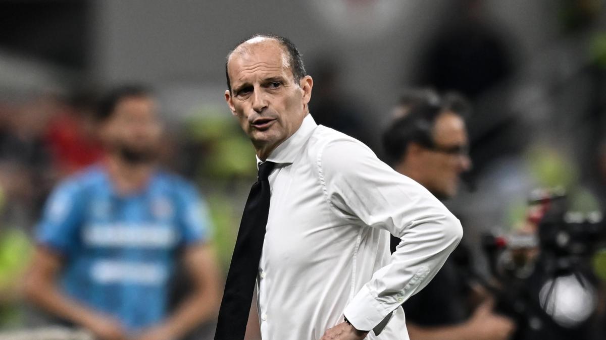 Napoli, De Laurentiis pensa a Allegri. Cronache di Napoli: "Corsa a due con Italiano"