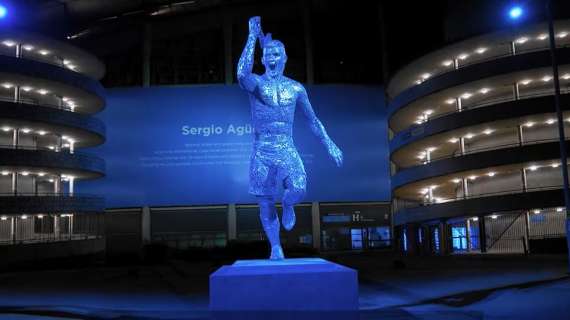 Aguero celebrato dal City con una statua, nel 10° anniversario del suo storico gol al QPR