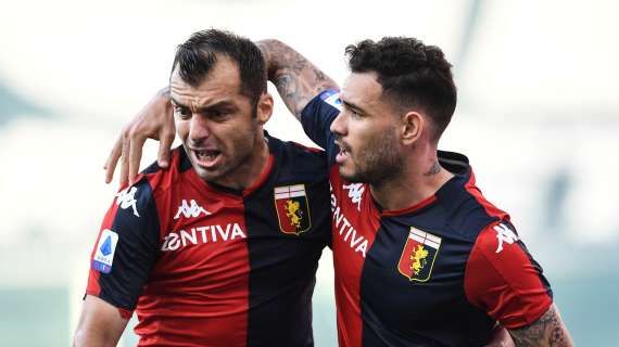 Il Genoa è salvo con un piede e mezzo: al 45' è 3-0 con Sanabria e Romero