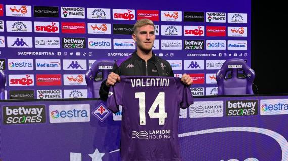 La Fiorentina presenta Valentini e saluta Quarta. Mercato e Gudmundsson, tante novità