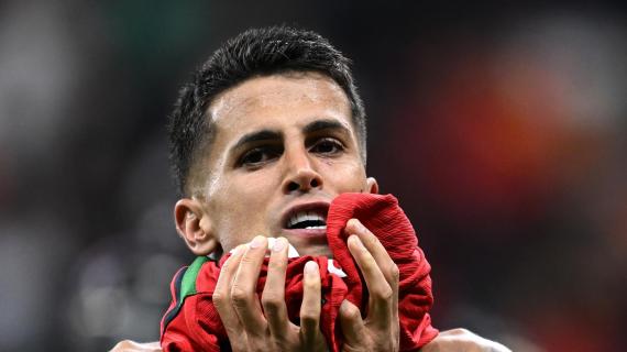 Cancelo, além do Barcelona: Al Hilal rescindiu contrato com o City. Agora é com os portugueses