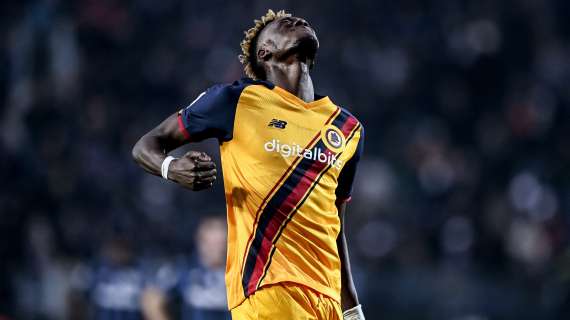 La Roma punta al recupero di Abraham per il 6 gennaio. Quando Mou riavrà anche Pellegrini