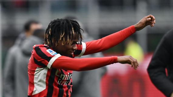 In dieci uomini il Milan trova il pari a 5 dalla fine: assist di Leao, gol di Chukwueze