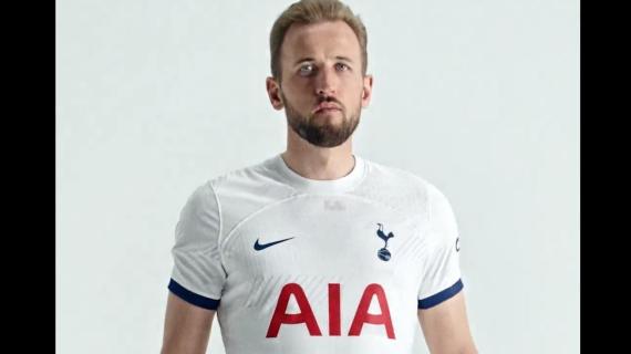 Il Tottenham presenta la maglia home 2023/24: c'è Kane e i tifosi spurs sperano