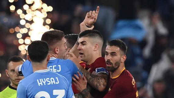 Il Messaggero sul nervosismo della Roma: "Quanti rossi, ma il club sta con Mourinho"