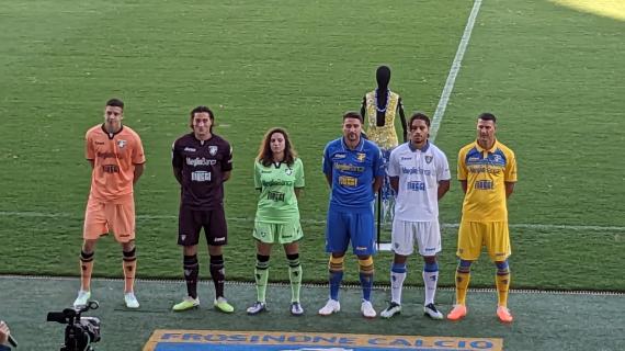 Frosinone, presentate le maglie 2023/24: le foto di TMW delle nuove divise