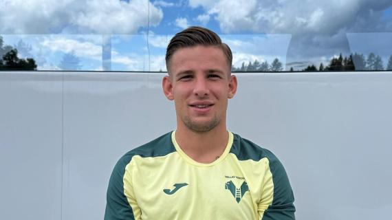 Via da casa a 16 anni per il calcio, l'arrivo all'Hellas e il futuro: Suslov si racconta