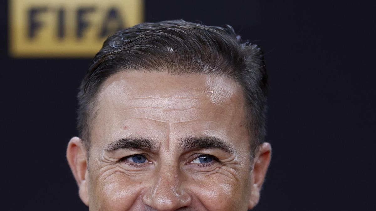 Mondiali, Cannavaro puntualizza: "Sui controlli notizie sbagliate, tutto di routine"