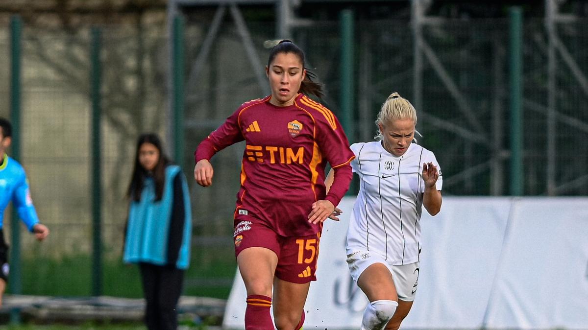 Dragoni fra Barcellona e Roma, il tecnico catalano: "Partirà con noi e sarà valutata"