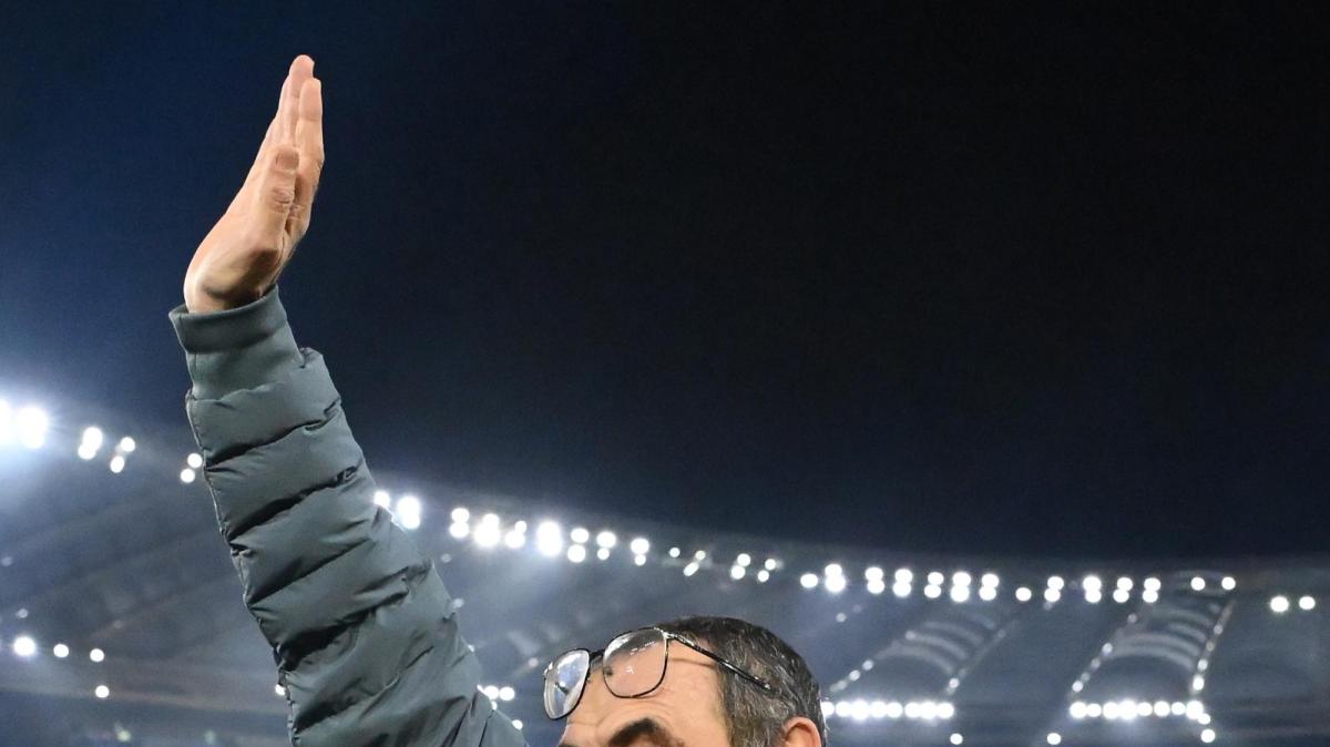 La Lazio stende il Milan. Corriere dello Sport: "Sarri, regalo all’Inter"