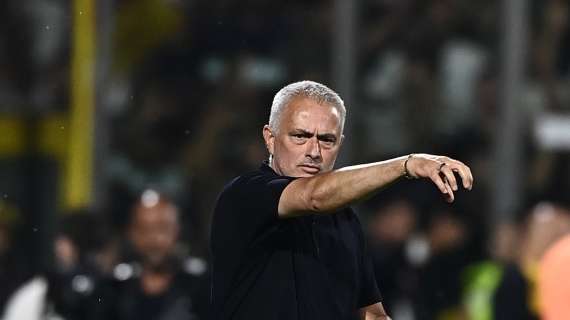 Roma, Mourinho: "Abbiamo avuto maturità nel saper gestire il risultato. Mi è piaciuto tutto"