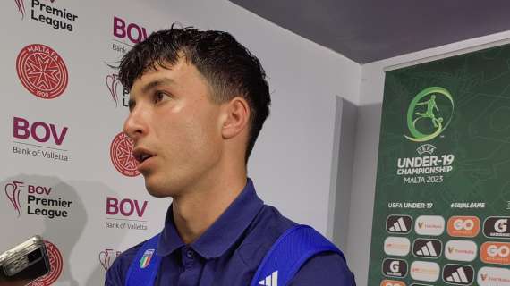 Sassuolo, Missori arrivato a Vipiteno per il ritiro: medaglia d'oro al collo per il terzino