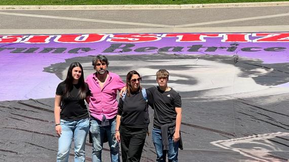 "Giustizia per Bruno Beatrice", striscione esposto a Roma, alla Corte Suprema di Cassazione