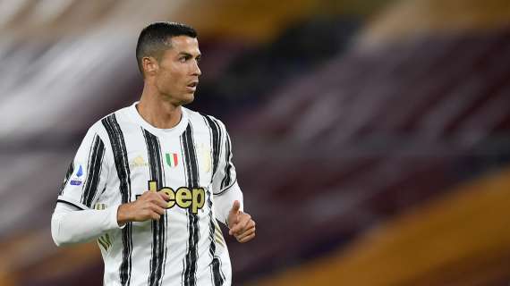 Cristiano Ronaldo, tweet in maglia bianconera: "Forza ragazzi! Fino alla fine, forza Juve"