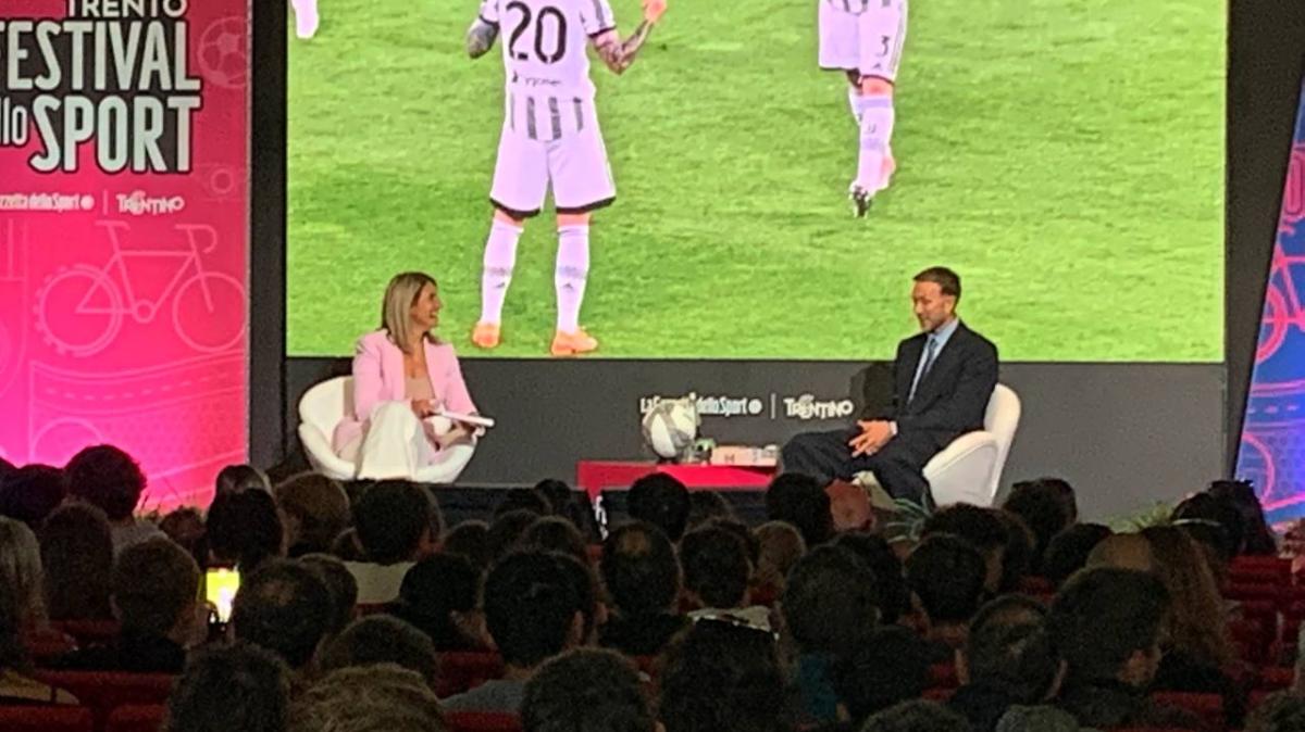 Bernardeschi: "Sembra che l'Italia faccia schifo da generazioni, ma l'Europeo del 2021?"