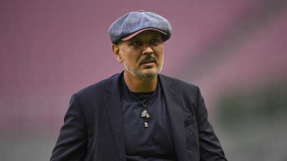 Bologna, Mihajlovic: "Il calcio senza pubblico mi fa schifo. È tutto troppo frigido"