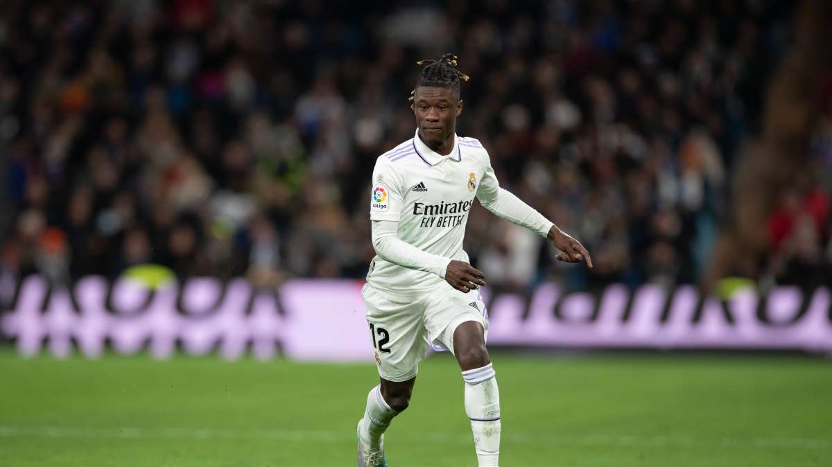 Real Madrid-Valencia, le formazioni ufficiali: Camavinga terzino, Cavani sfida Benzema