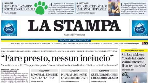 La Stampa in apertura quest’oggi sui periodi attraversati da Napoli e Inter: “Poli opposti”