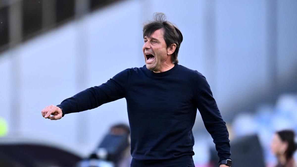 Una gioia per Conte.  Il Mattino: "Valanga azzurra, il riscatto dei big"