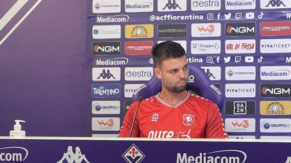 Twente, arriva la Fiorentina. Propper: "C'è fiducia, l'abbiamo studiata nella sfida di domenica"