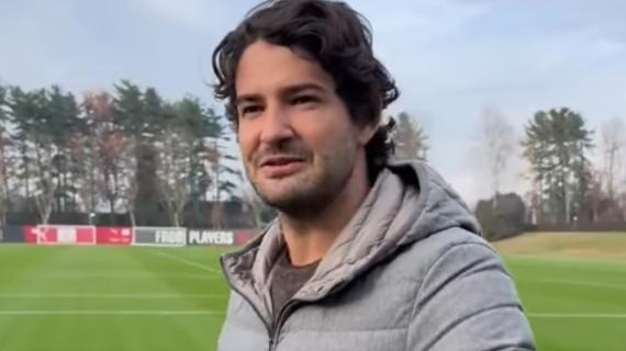 Pato: "Darei tutto per indossare ancora la maglia del Milan. Mi basterebbero 6 mesi"