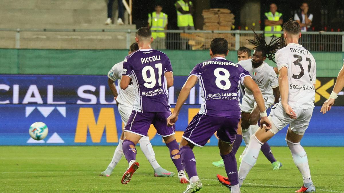 Se il Napoli vince acciuffa la Fiorentina! Dal 2018 azzurro-viola-azzurro...
